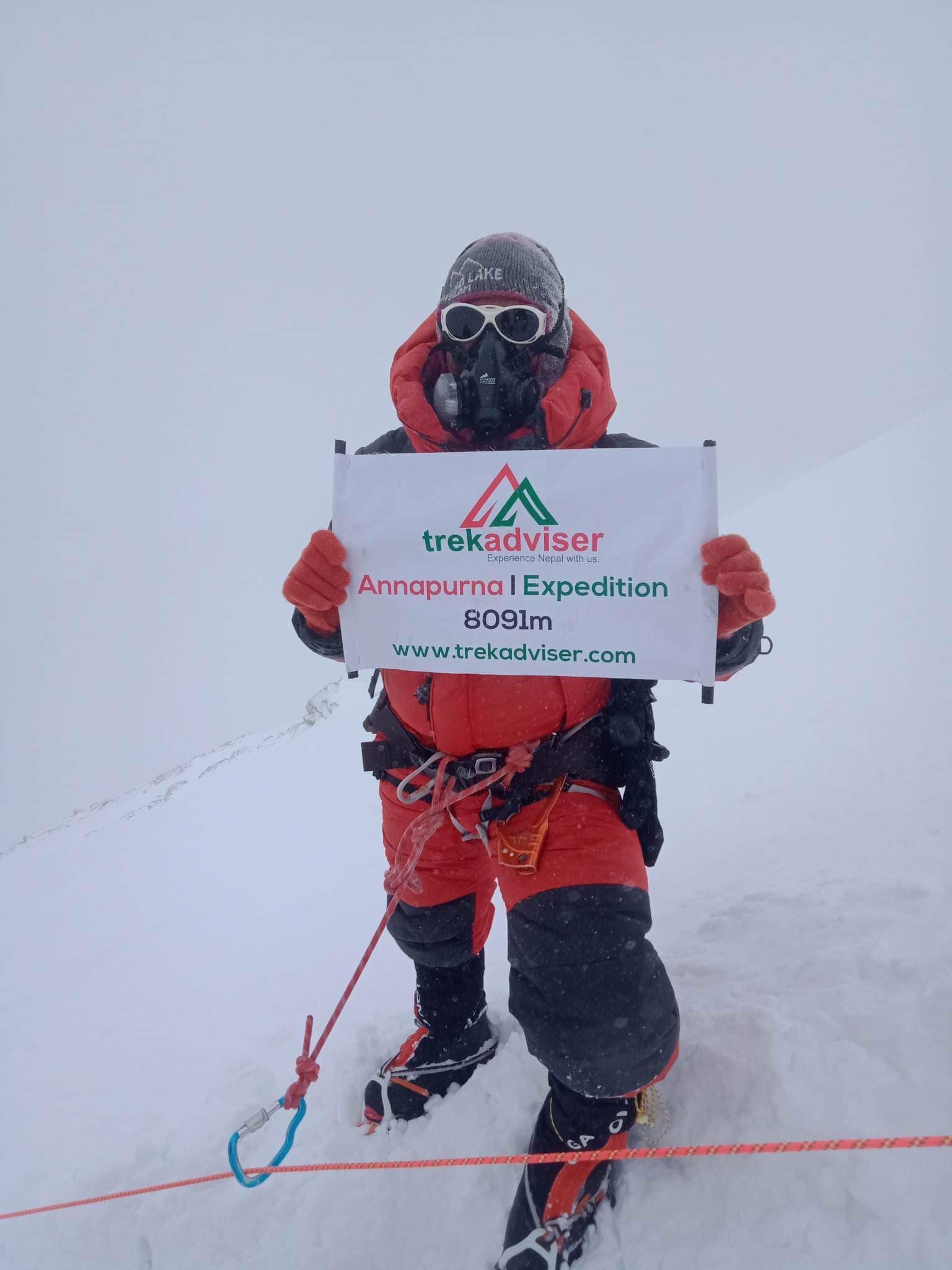 8000m