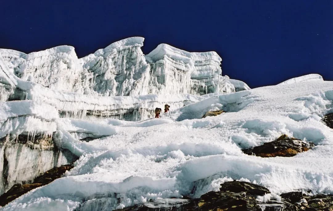 Amphu Lapcha Pass